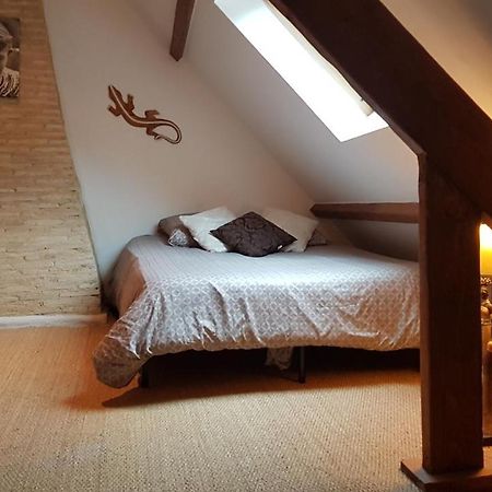 Bed and Breakfast La Belmontaise Beaumont-sur-Sarthe Экстерьер фото