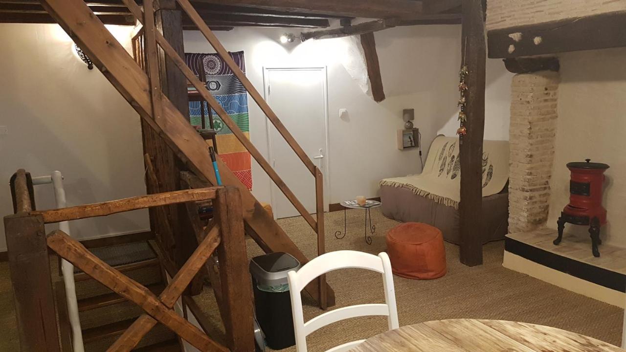 Bed and Breakfast La Belmontaise Beaumont-sur-Sarthe Экстерьер фото